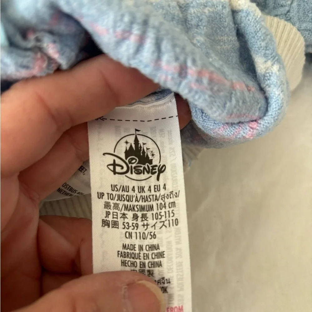 Vintage Disney size 4 little girls‎ sweater. In perfect condition.  0511